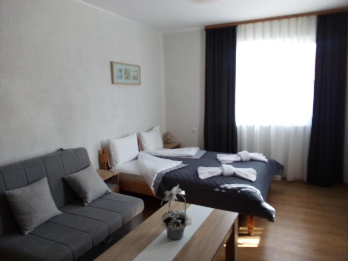 Holiday Guest House Kemo Sapareva Banya Eksteriør billede