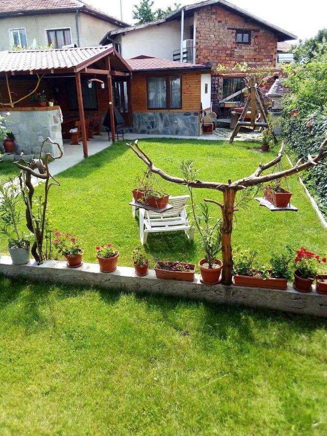 Holiday Guest House Kemo Sapareva Banya Eksteriør billede