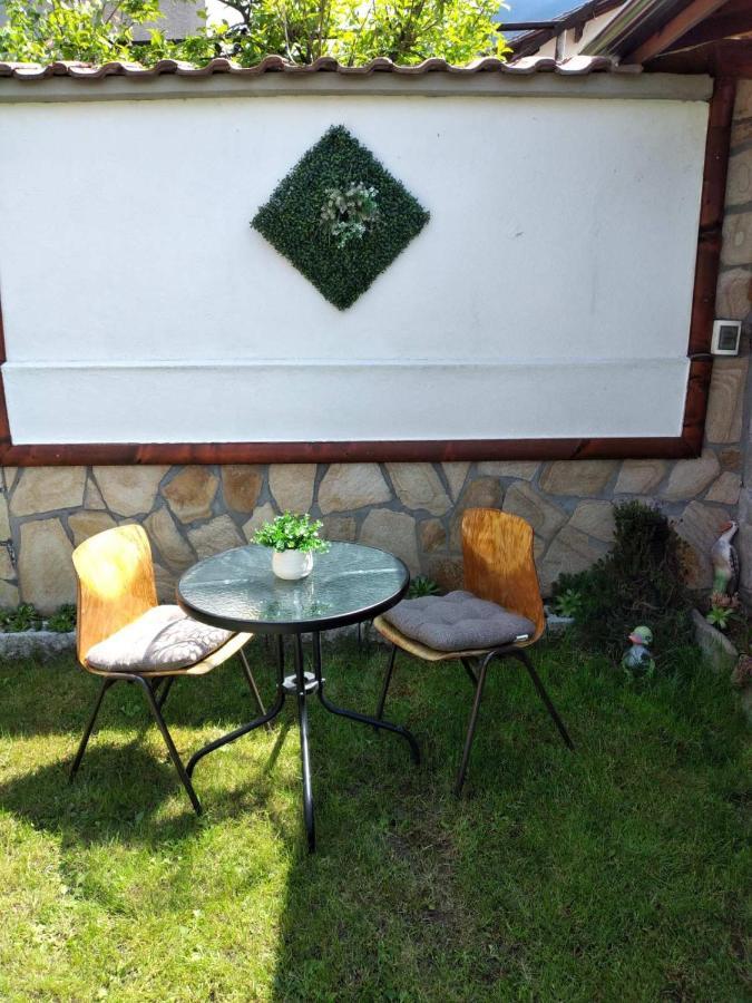 Holiday Guest House Kemo Sapareva Banya Eksteriør billede