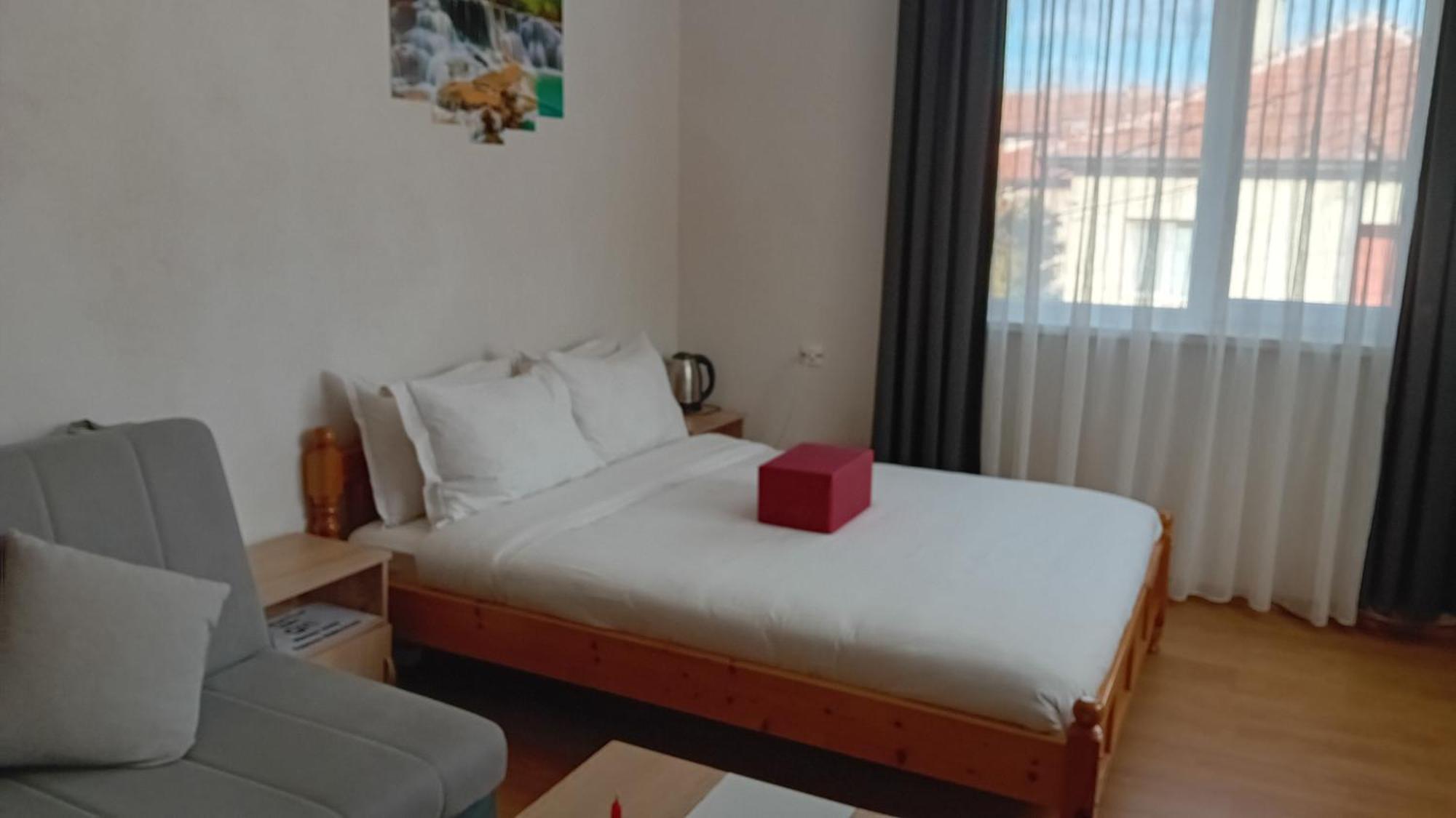 Holiday Guest House Kemo Sapareva Banya Eksteriør billede
